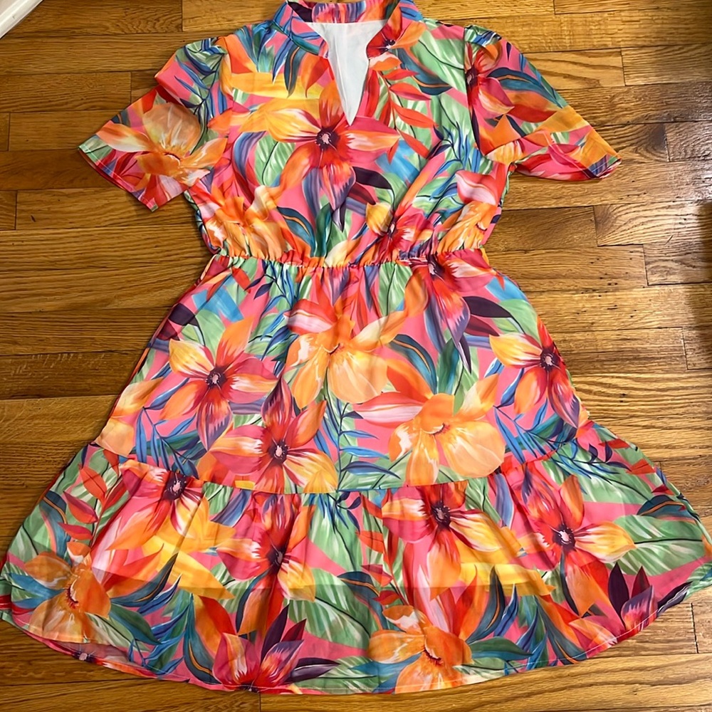 Medium Lined Floral Mini-Dress